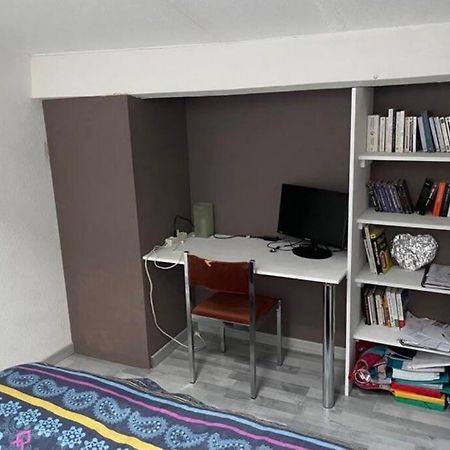 Joli Duplex En Centre Ville De 40M2 Climatise Istres Dış mekan fotoğraf