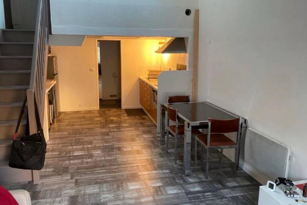 Joli Duplex En Centre Ville De 40M2 Climatise Istres Dış mekan fotoğraf